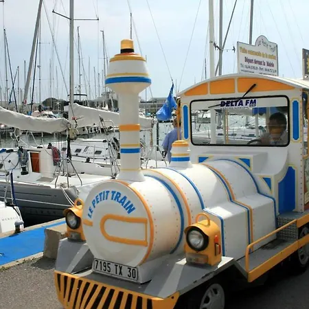 2 Pièces Rdc Avec Terrasse, Climatisation Et Parking Proche Et Commerces - Fr-1-307-127
