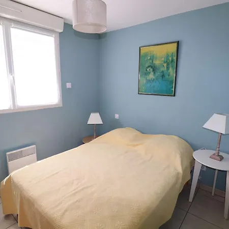 Διαμέρισμα 2 Pieces Rdc Avec Terrasse, Climatisation Et Parking Proche Et Commerces - Fr-1-307-127 *
